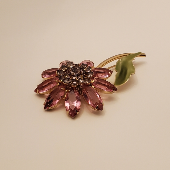 Beautiful 2- 1/2" FLOWER BROOCH Pin Pink Rhinestones - Picture 8 of 12